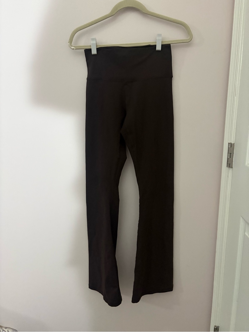 Aerie OFFLINE The Hugger High-Rise Bootcut Leggings Black M